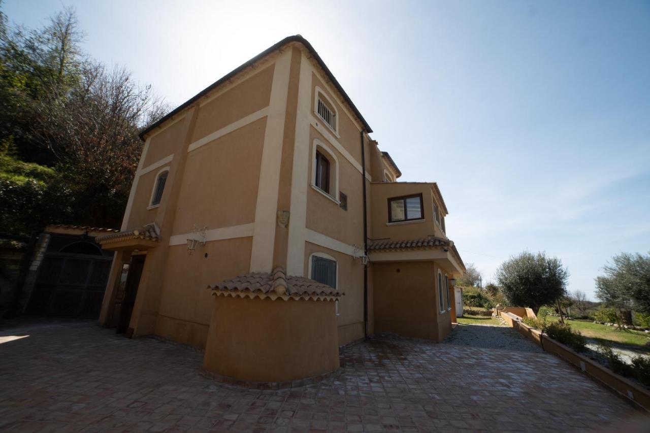 Villa Con Piscina Privata A 2 Kilometri Da Tropea Gasponi ภายนอก รูปภาพ